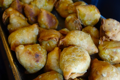 Fresh samosas