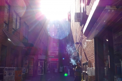 Smoking outside the mosque