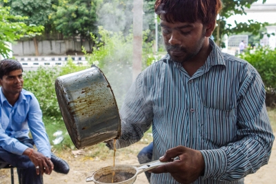 pouring chai