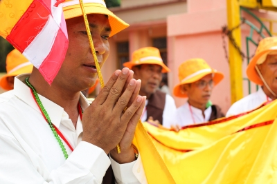 Visitors to Mahabodhi